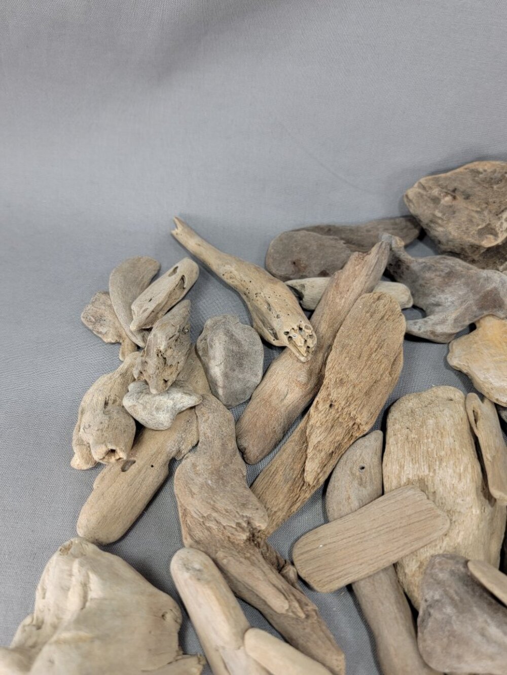 Natural Driftwood Wood Pieces Rustic Beach Coastal Decor Crafts Lot of 55 - Picture 6 of 10